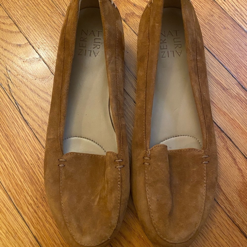 Naturalizer Brown Suede Loafers